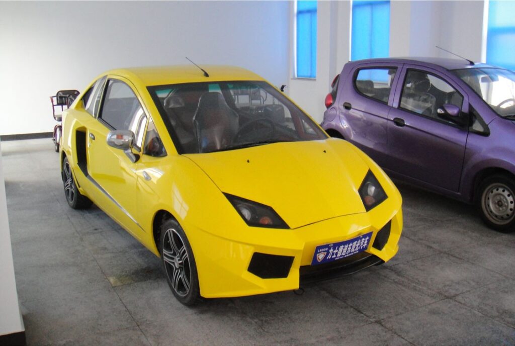 chinese company clones lamborghini supercar gives it a 10 hp electric motor 4