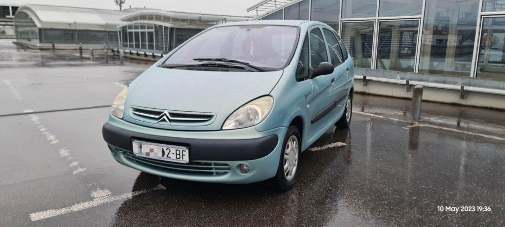 received 1303879490473664