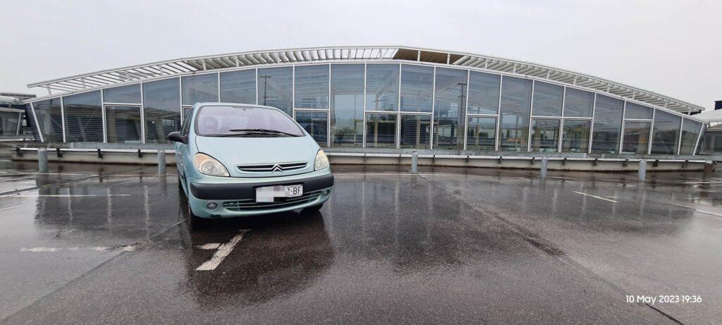 received 518322603847593