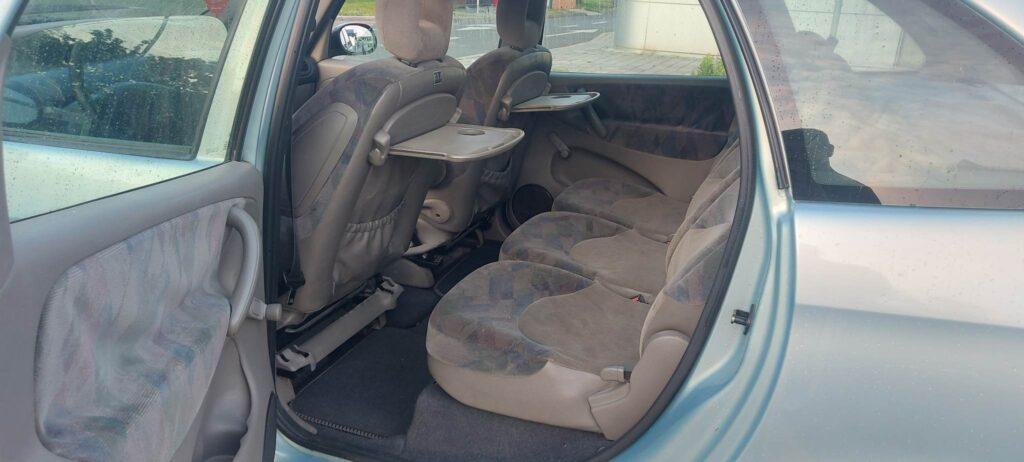 received 983622969671359