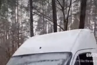 Screenshot 20240421 000057 YouTube