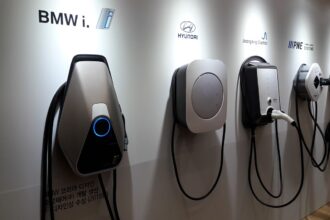 charger 2377021 1280