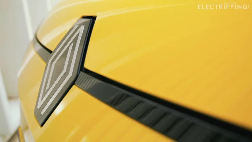 FIRST DRIVE New Renault 5 electric As good as it looks Electrifying.com 14 57 screenshot