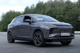 rusi imaju svoj prvi elektricni suv