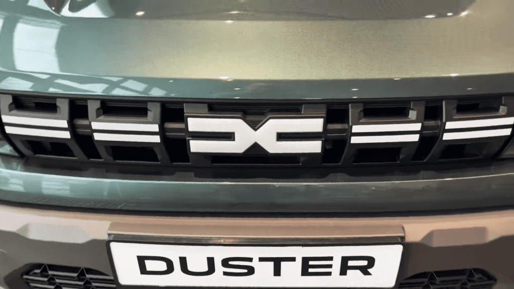 Dacia Duster 2025 Interior and Exterior Walkaround 0 57 screenshot