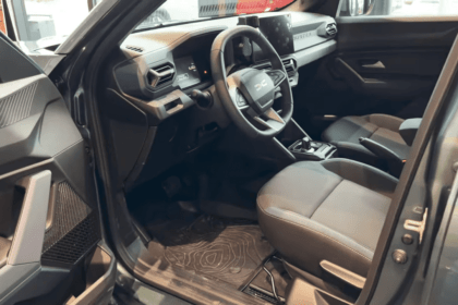 Dacia Duster 2025 Interior and Exterior Walkaround 2 42 screenshot