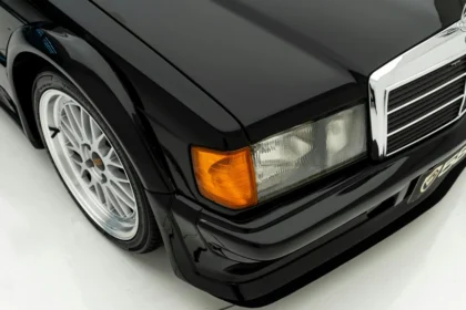 static photos 1764876696