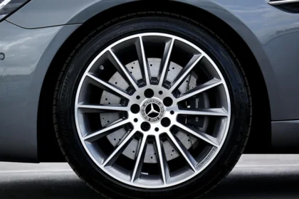 static photos 1764877015