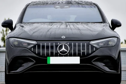 static photos 1764885886