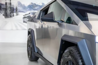 static photos 1764966599