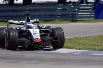 static photos 1765294142