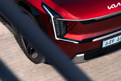 static photos 1765374269