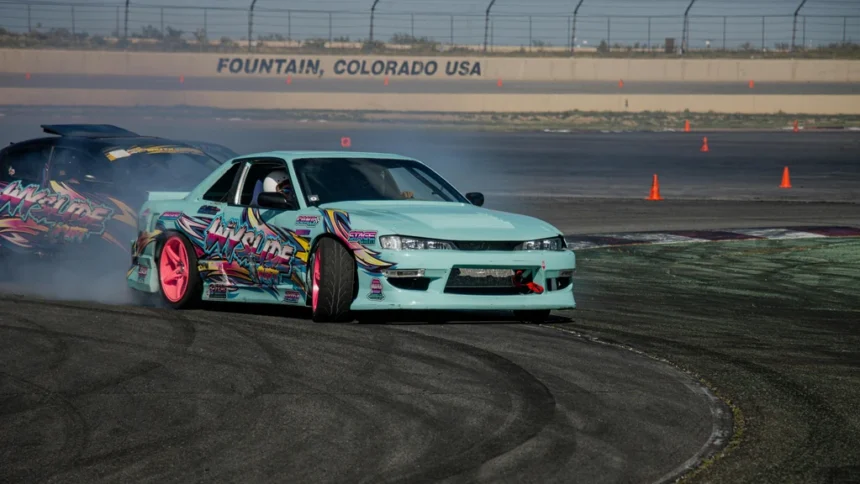 static photos 1765398661