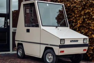 static photos 1765410827