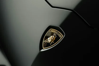 static photos 1765546813