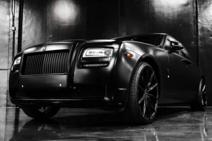 static photos 1765575628