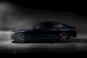 static photos 1765665547