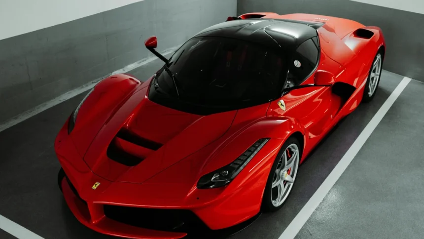 static photos 1765756781