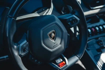 static photos 1765899250