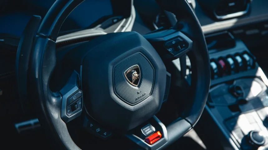 static photos 1765899250