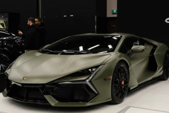 static photos 1765908164