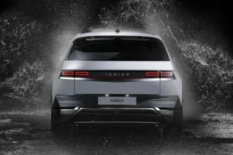 static photos 1765978577