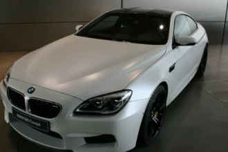 static photos 1765996303