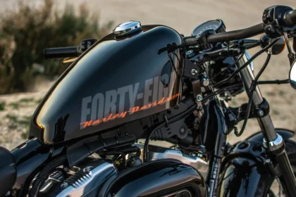 static photos 1766156013