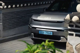 static photos 1766348187