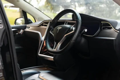 static photos 1766424298