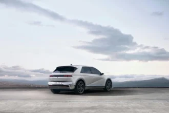 static photos 1766526339