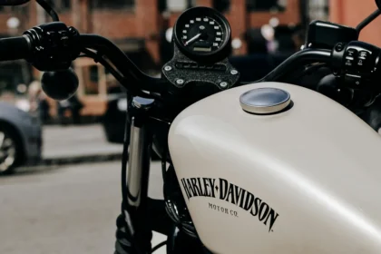 static photos 1766844031